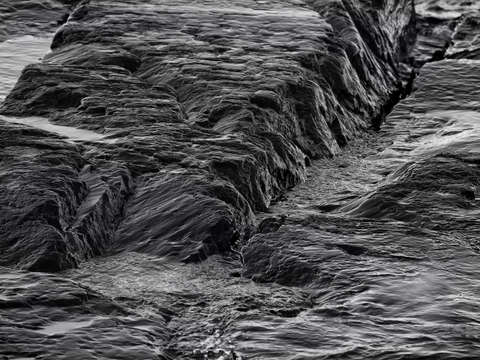 Water rocks ice