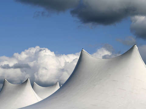 August tent
