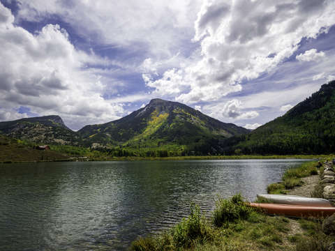 Beaver lake colorado and mountain