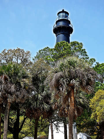 The lighthouse on hunting island