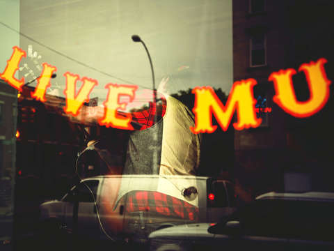Williams bar