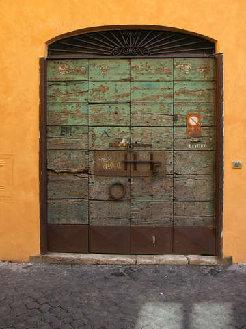 An old door in rome