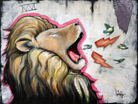Lion bolts