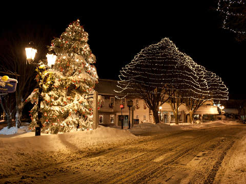 Xmass in plymouth ctr