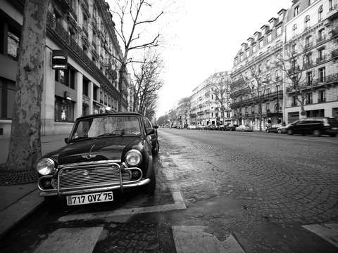 A mini in paris