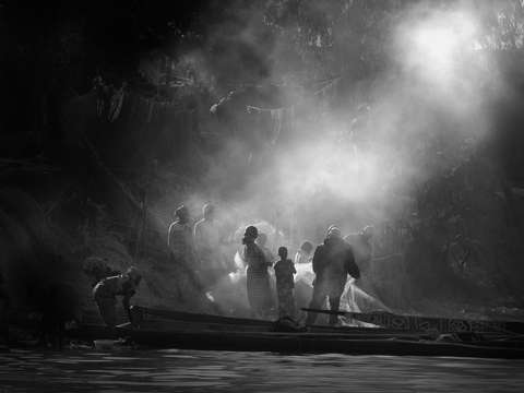 Smoking fish