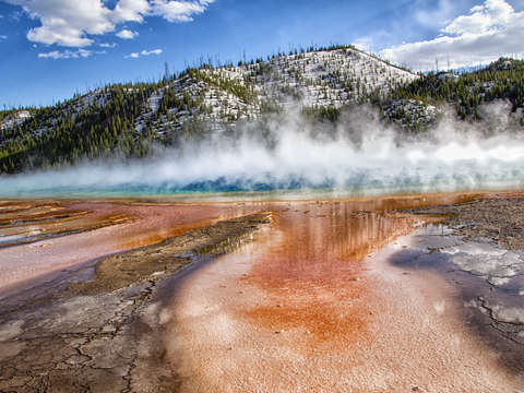Grand prismatic spring