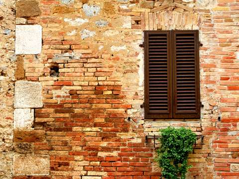 Tuscan stonework