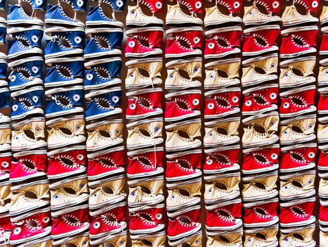 Converse amongst yourselves