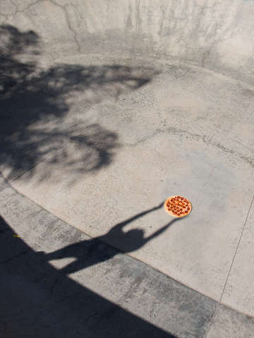 Behold pizza