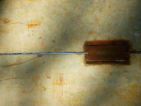 Rusted plate