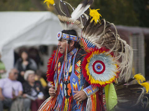 Pow wow dancers 18