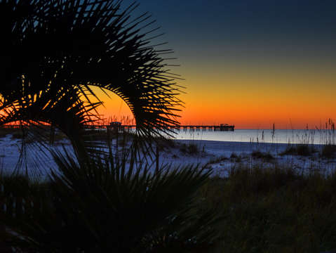 Fanning sunrise