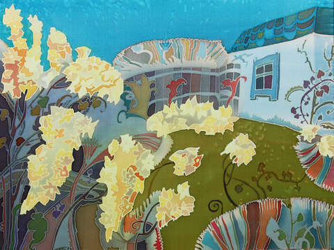 Blooming flowers in backyard