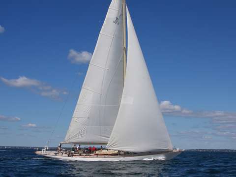 Yacht White Wings in Newport