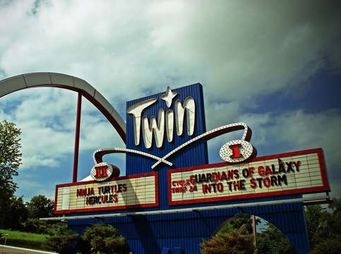 Twin drive in day