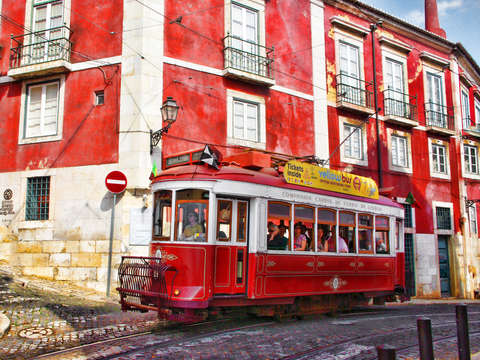 Lisbon trolley iii