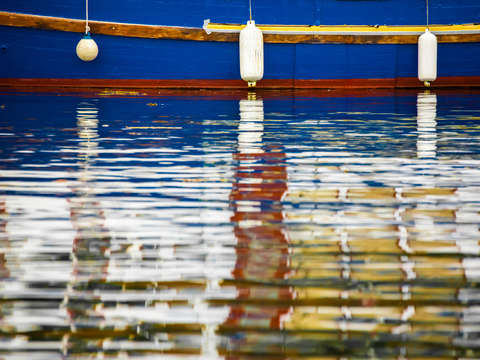 Hull reflection abstract 6