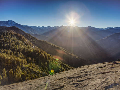 Sunrise over the western divide sequoia national p