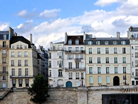 Paris ile saint louis facades