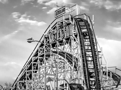 Astroland cyclone 6422bw