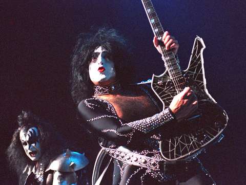 Kiss in boston 2