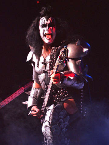 Kiss in boston 4