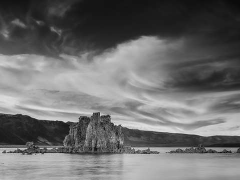 Sunset on mono lake