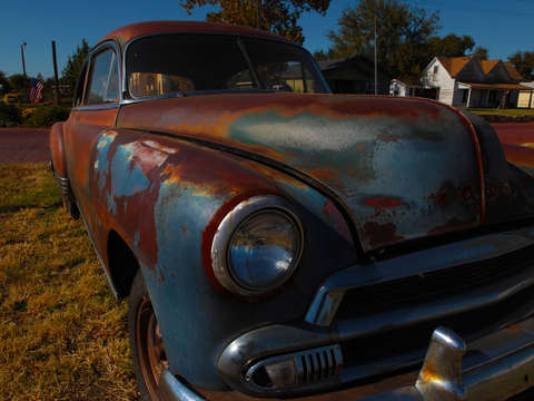 Rusty car in cheyenne