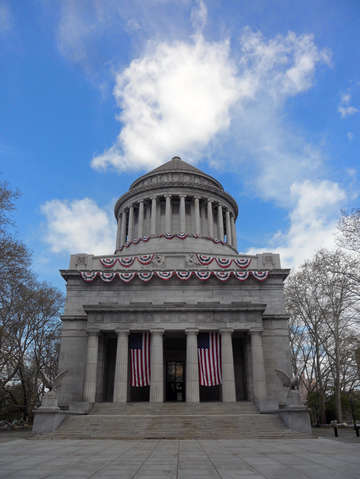 Grants tomb