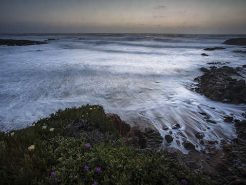 Nightime waves