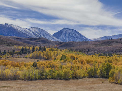 Snowy mountains and peak color