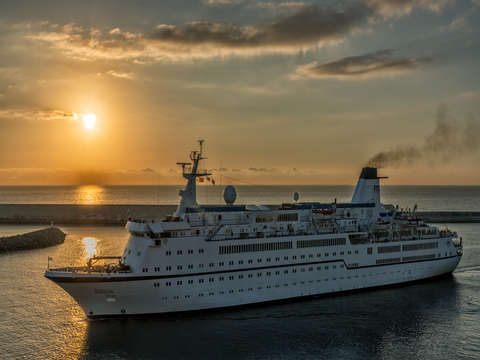 Arrival of the berlin barcelona