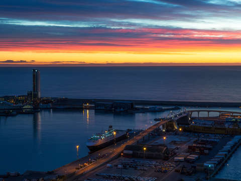 Barcelona port view 2