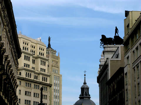 Rooftop statues in madrid