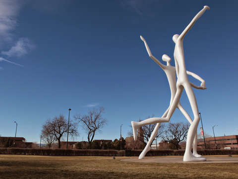 Dancing statues