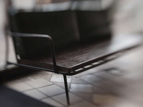 Minimal bench