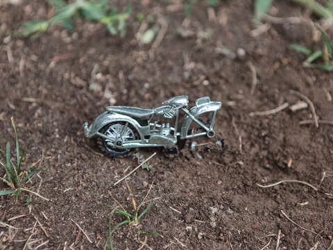 Toy motorcycle