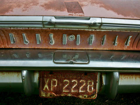 Rusty oldsmobile