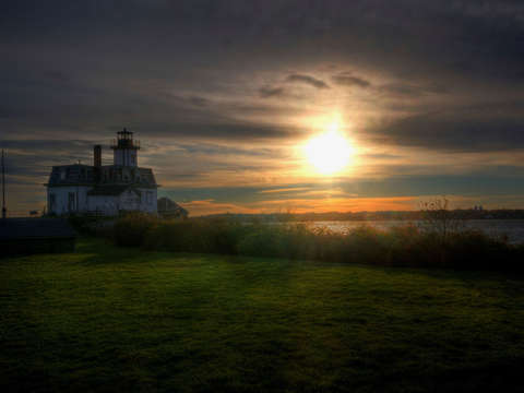 Sunset at rose island