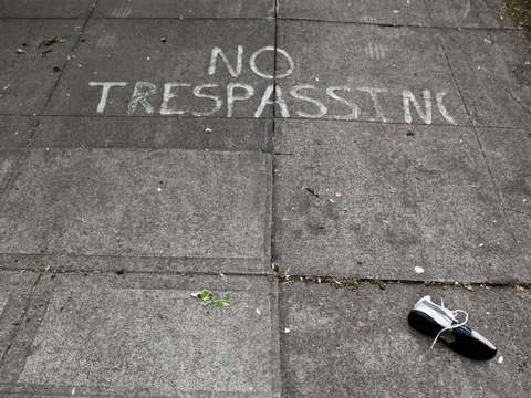 No trespassing 2