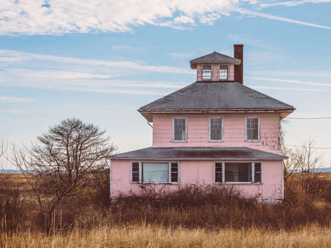 The house on the way to plum island