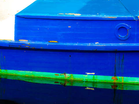 Hull reflections blue 1
