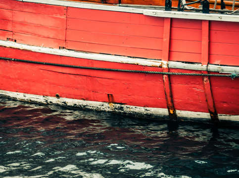 Red hull