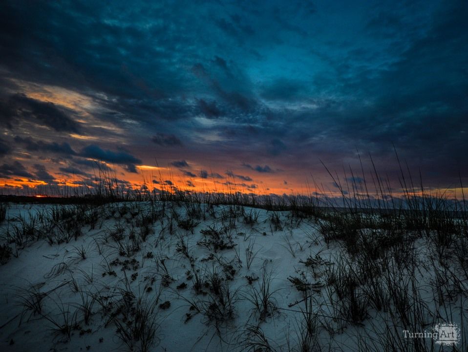 Color in the dunes