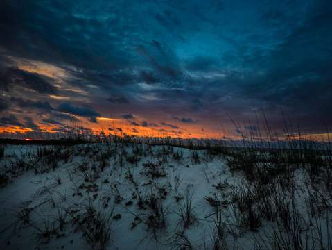 Color in the dunes