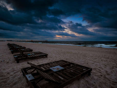 Many clouds on the beach 2