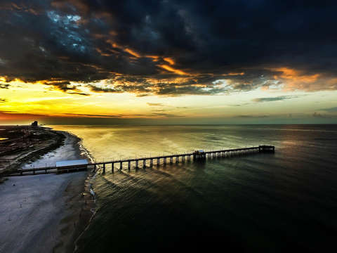 Clouds moving in over gulf state pier