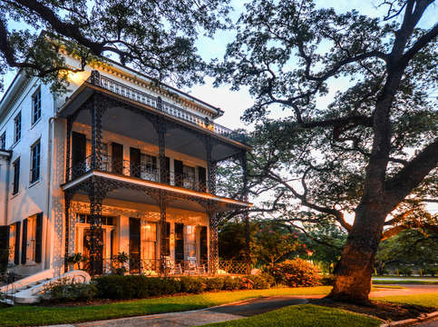 Southern white painted home on st anthony street i