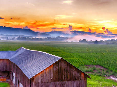 Sunset barn